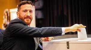  Erzurumspor FK’da Ahmet Dal yeniden başkan: Genel kuruldan güven tazeledi