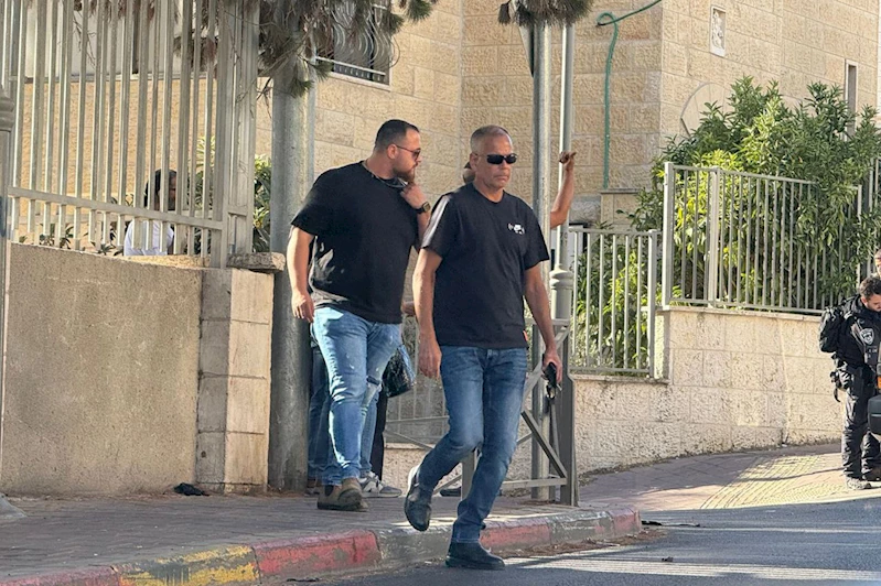 Filistinli doktorlar, işgalciler tarafından alıkonuldu: Meslek örgütleri tek tek kapatılıyor