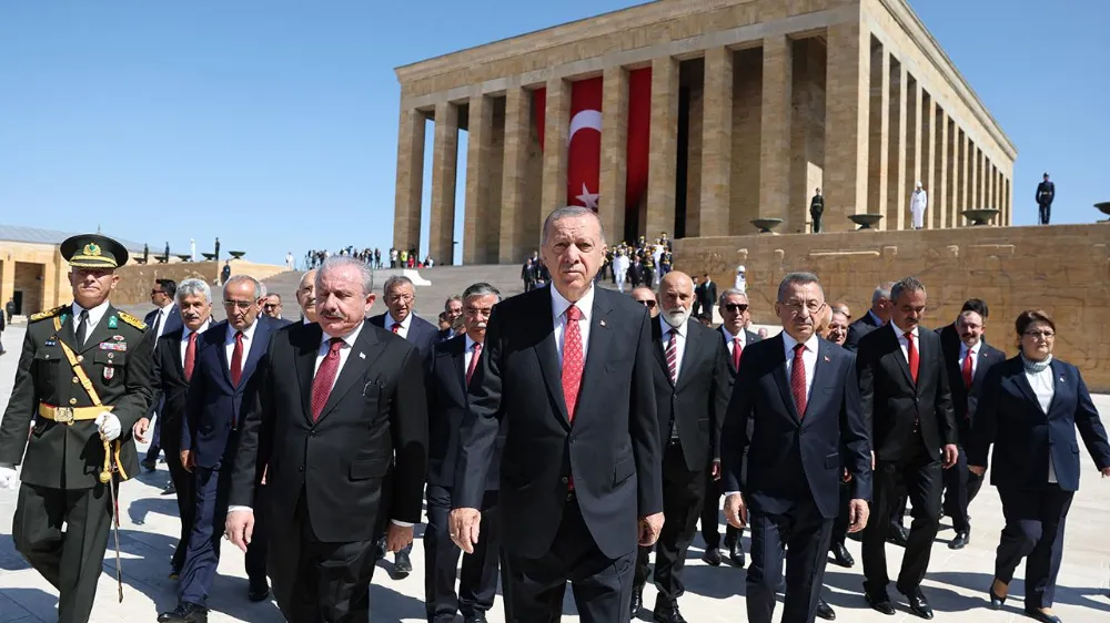 Devlet Erkanı Anıtkabir’de Buluştu