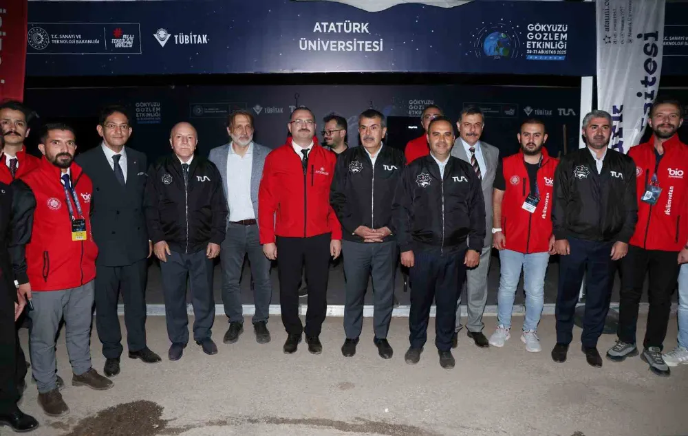 Atatürk Üniversitesi, gökyüzü etkinliğinde bilimle buluştu