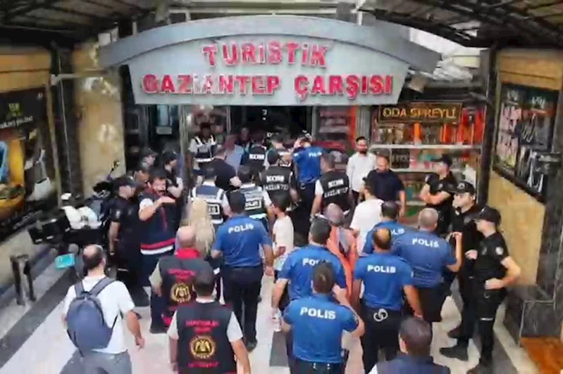 Kaçak elektronik malzeme operasyonunda 23 kişi gözaltına alındı