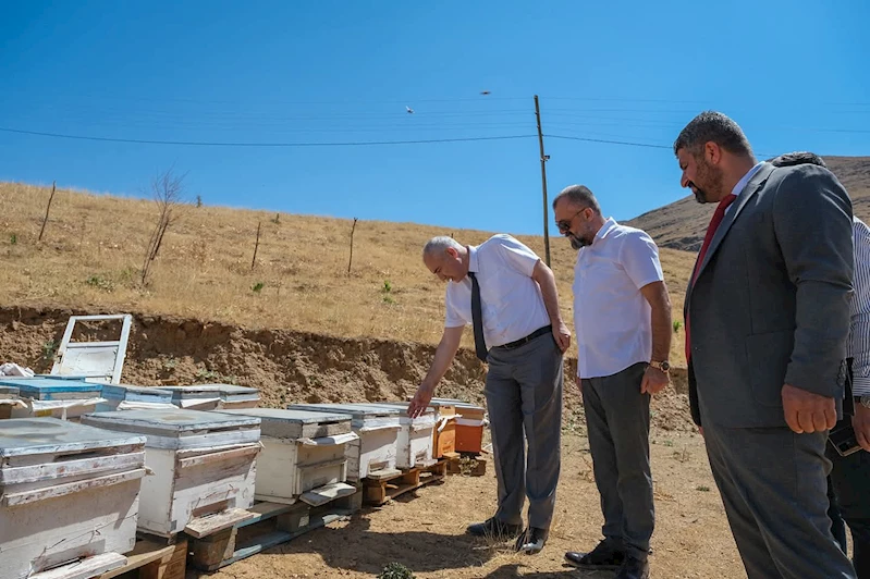 Malatya İl Tarım Müdürü Akar: Arıcılık, doğanın döngüsünü sürdüren önemli bir faaliyettir