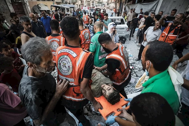 Soykırım savaşını sürdüren işgal, Zeytun ve Sabra mahallelerini yoğun bombalıyor