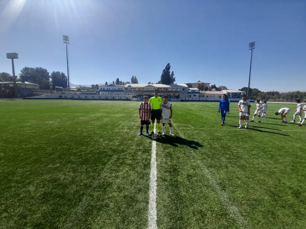 ZAFER BAYRAMI COŞKUSUYLA U-14 LİGİ START ALDI…