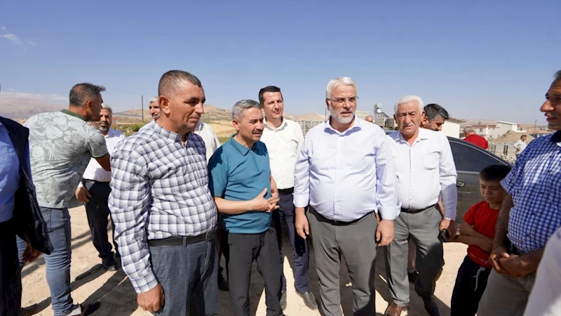 AK Parti Heyeti, Yaylakonak Beldesi teşkilatı ile bir araya geldi 