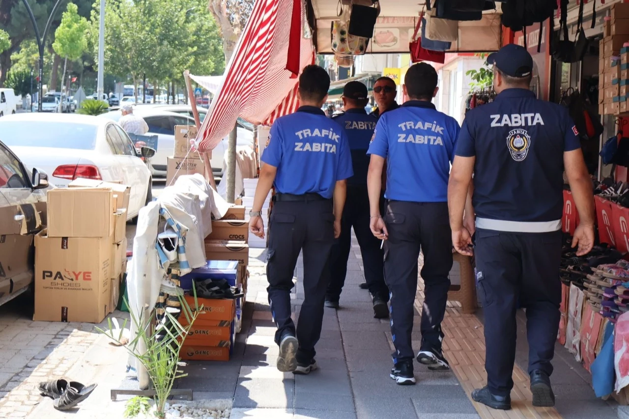 Manisa’da kaldırım işgallerine müdahale