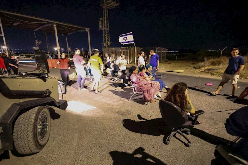 Yahudi çeteler yardım konvoylarına saldırdı