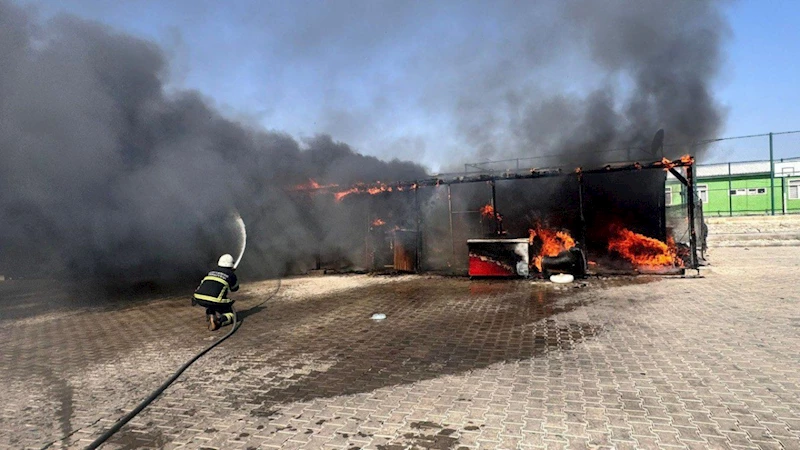 189 yangın, 9 trafik kazası, 48 kurtarma operasyonu ve 5 intihar girişimine müdahale  - Videolu Haber
