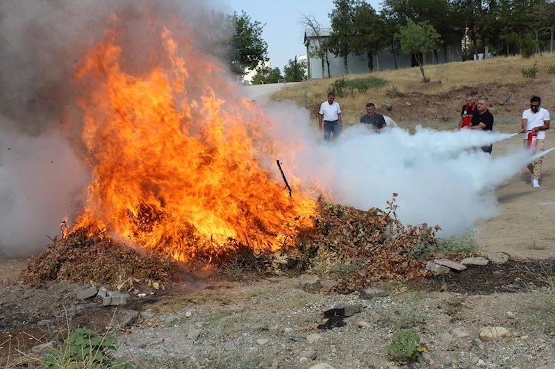 Tarım ve Orman İl Müdürlüğü personeline yangın tatbikatı eğitimi verildi