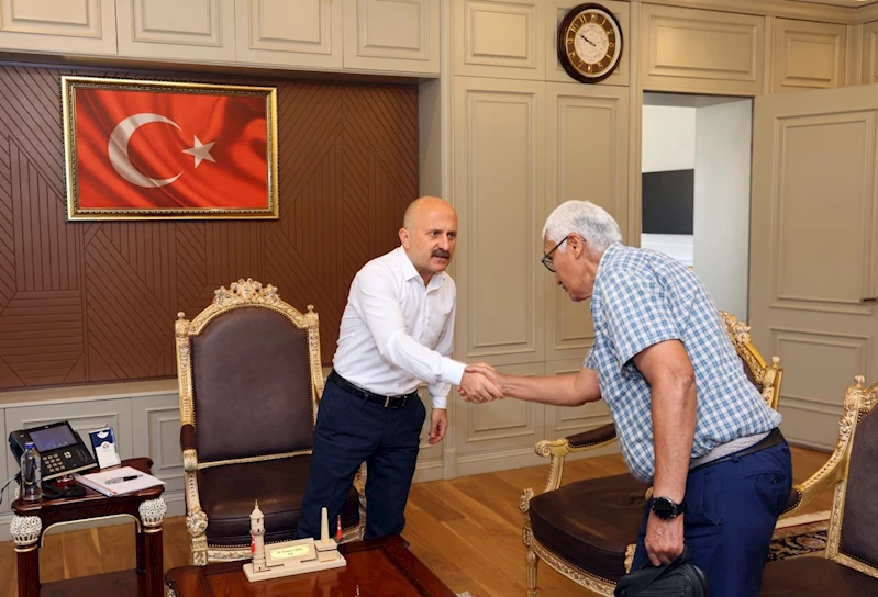  Vali Varol, Halk Buluşmalarıyla vatandaşların taleplerine kulak veriyor 