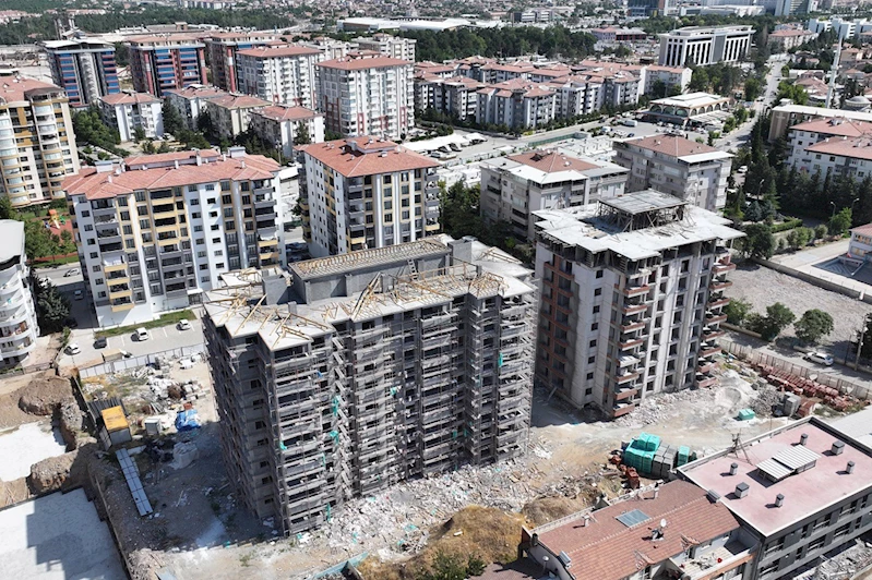 Belediye Başkanı Geçit, kentsel dönüşüm yeşil yaşam evleri inşaatını inceledi