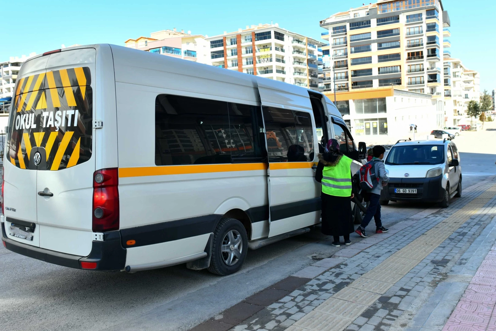 Ankara Büyükşehir’den öğrencilere servis ve abonman desteği