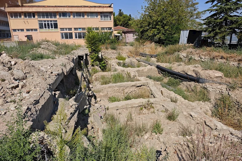 Tophane Meslek Lisesi’nde arkeolojik kazı süreci başlıyor