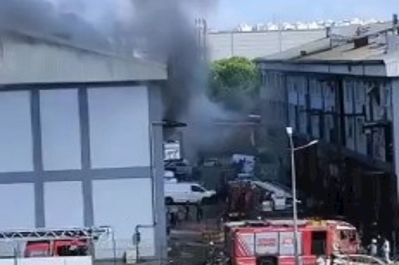 Başakşehir’de sanayi sitesinde yangın çıktı