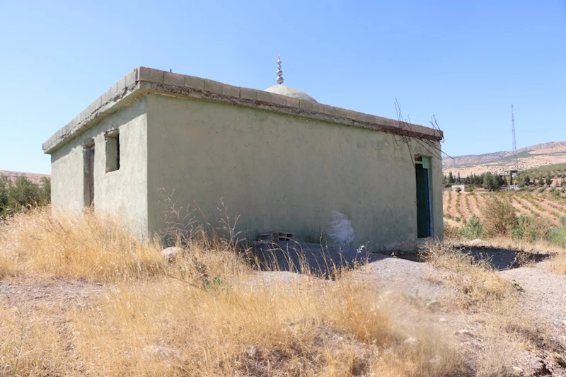 Adıyaman’da bulunan ‘Yel Baba’ Türbesi kaderine terk edildi  - Videolu Haber