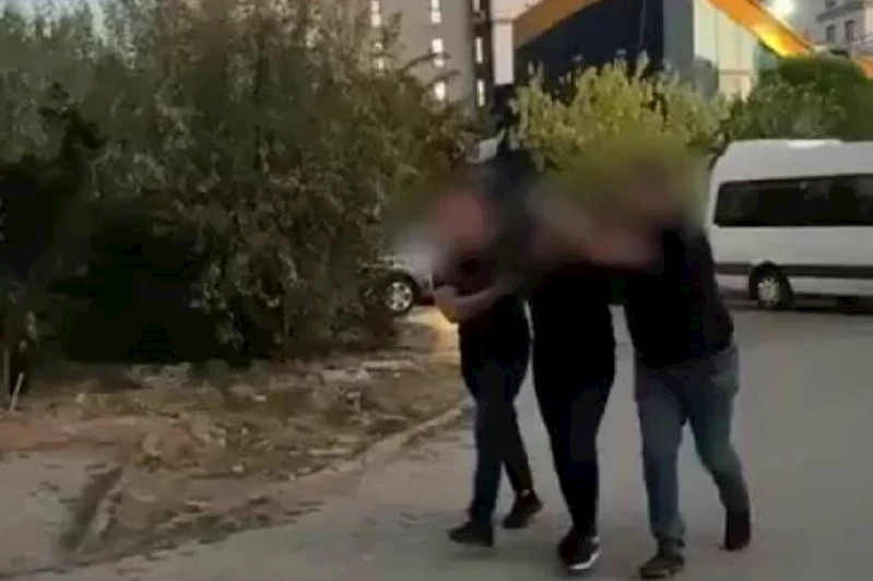 Kocaeli’de çocuklarının önünde babasını tokatlayan sürücü tutuklandı