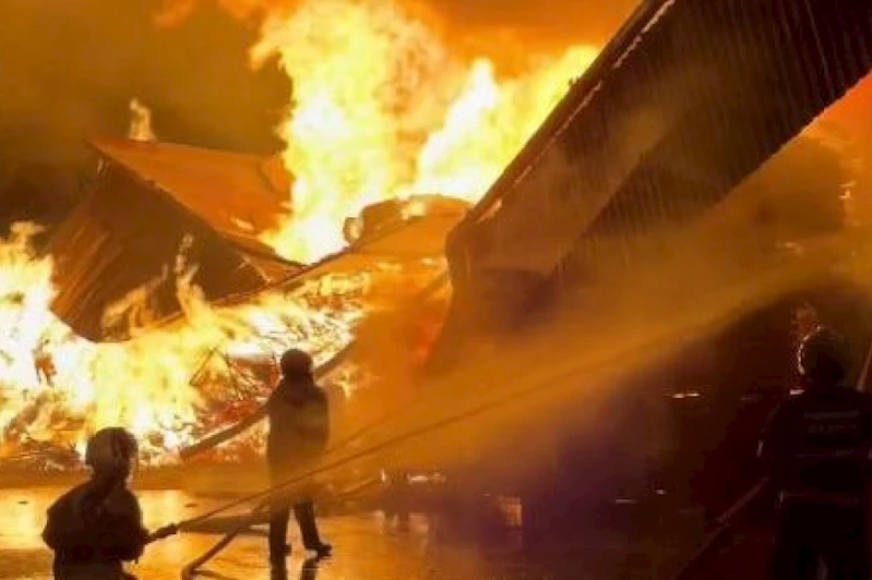Samsun’da kereste fabrikasında yangın