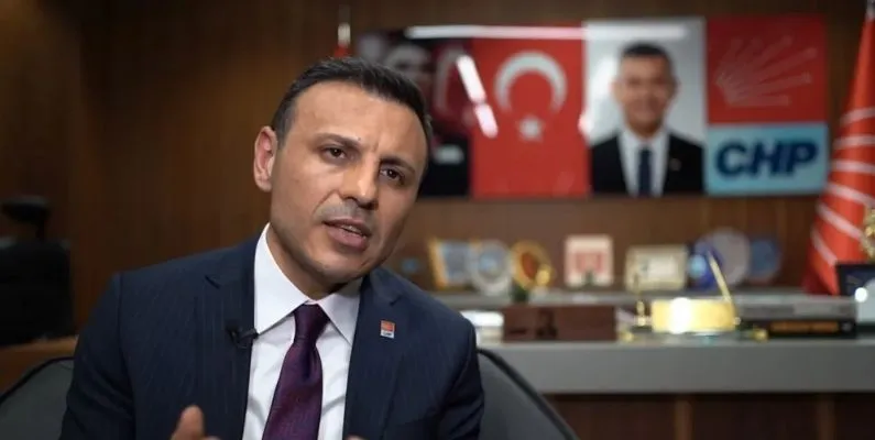 CHP İstanbul Şubesi Liderinin Görevden Alınması Partide İç Tartışmaları Derinleştiriyor