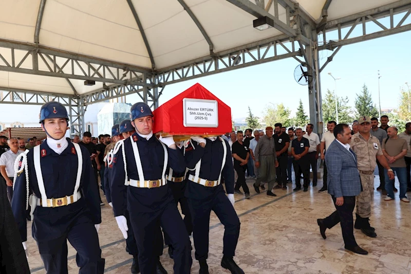 Adıyamanlı Uzman Çavuş Abuzer Ertürk son yolculuğuna uğurlandı  