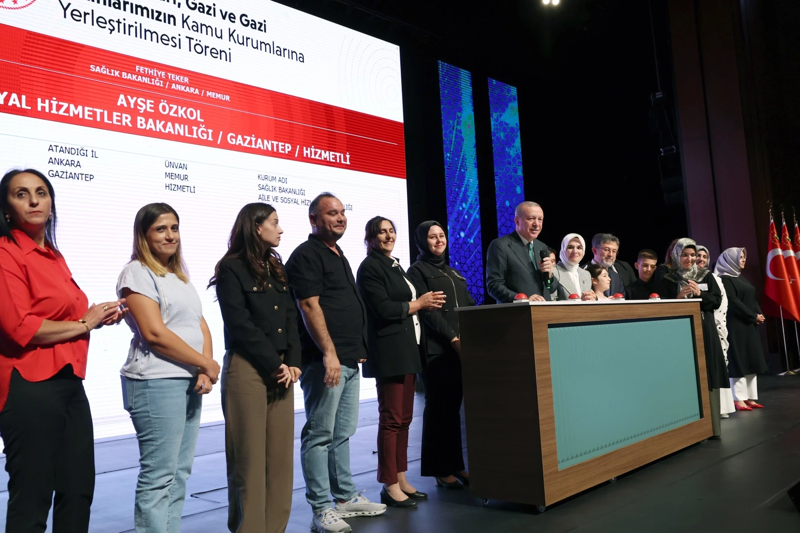 630 şehit yakını, gazi ve gazi yakını kamuya atandı