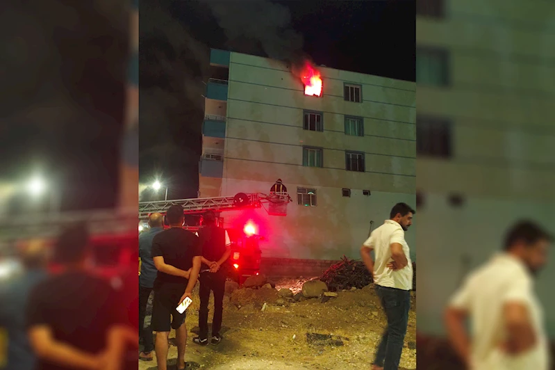 Siverek’te apartman yangını paniğe neden oldu