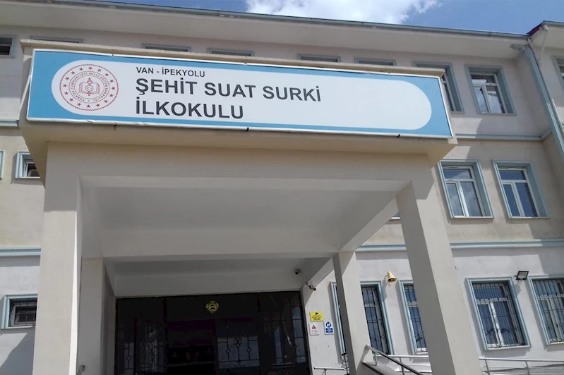 Van’da okula bıçaklı saldırı: 1’i ağır 2 öğretmen yaralandı