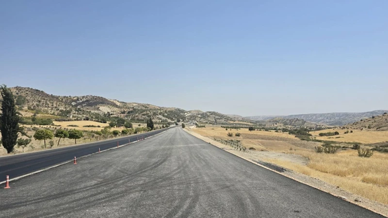 Terbizek Kavşağı’nda asfaltlama çalışmaları başladı 