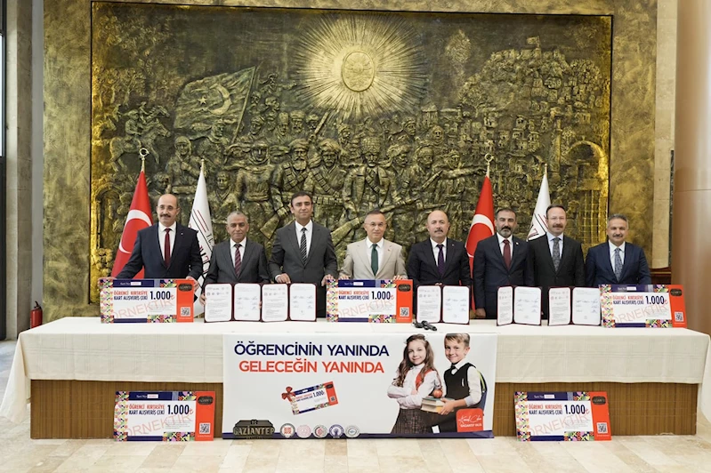 Gaziantep Valiliğinden öğrenci kırtasiye kart projesi
