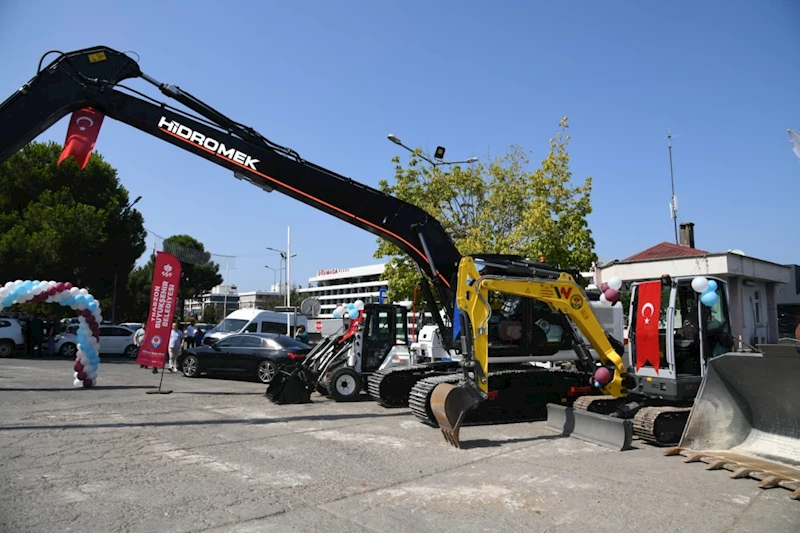Büyükşehir, İş Makinesi Parkını Güçlendiriyor