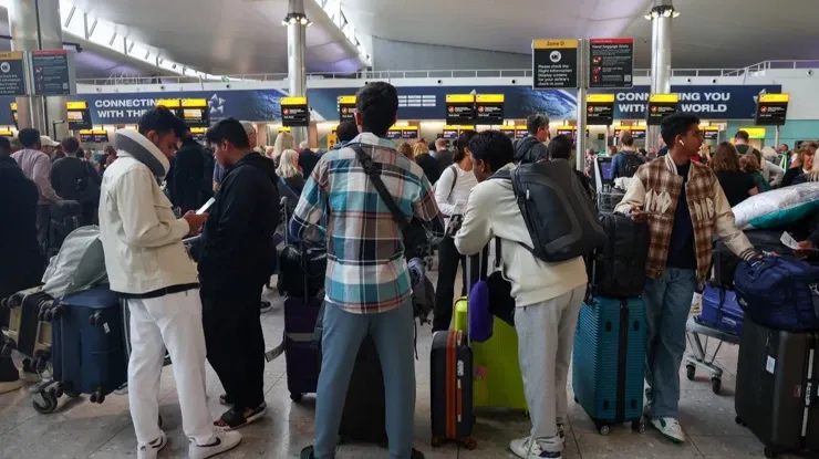 Passengers Stranded at Heathrow ve Avrupa Havalimanlarında Siber Saldırı