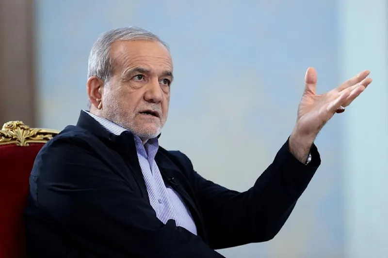 İran: Çin ile stratejik anlaşmanın tam olarak uygulanmasını bekliyoruz