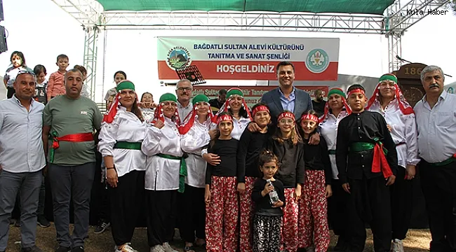 Kula Encekler Bağdatlı Sultan Şenlikleri’ne Yoğun Katılım