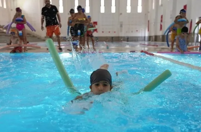 Denizli’de 1. Sınıf Öğrencilerine Yüzme Eğitimi