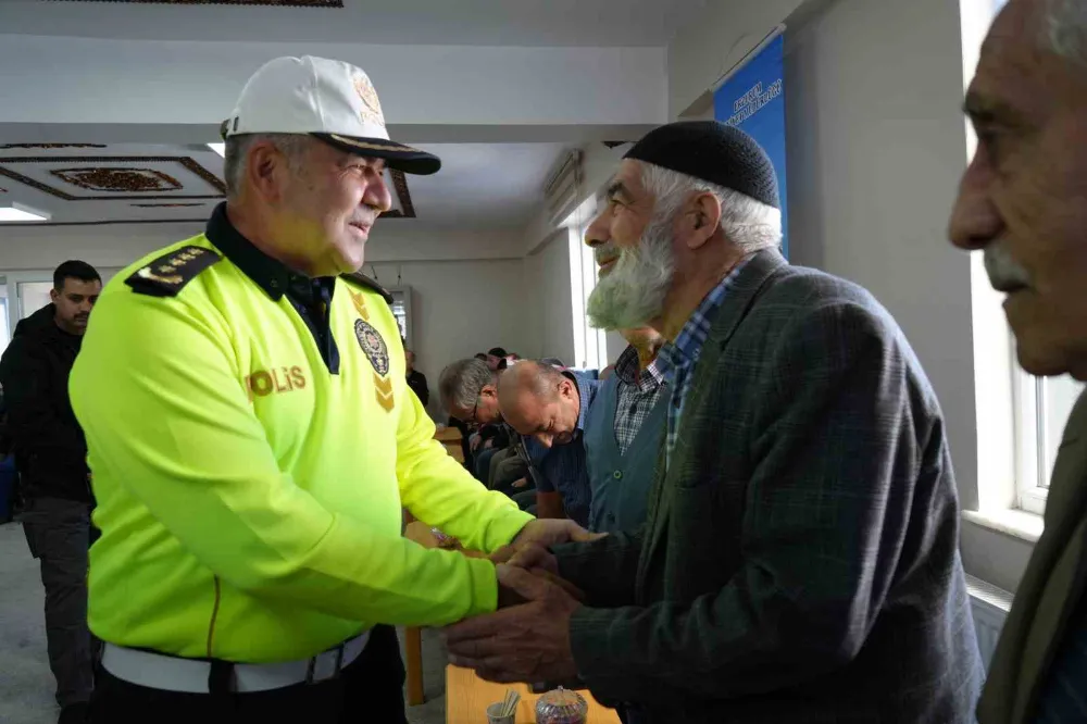 Karaburun’dan Huzur Toplantısı Mesajı: Vatandaşla Buluştu