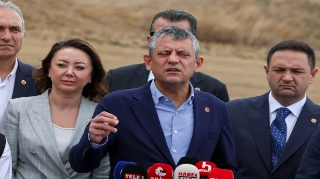 Özgür Özel’den Erdoğan-Trump Eleştirisi: “Müttefikten Müşteri Yaratmış, Yerin Dibine Girerim”