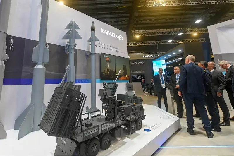 İspanya, işgal rejimiyle bir savunma anlaşmasını daha iptal etti