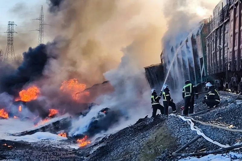 Rusya’da bir yük treni ile kamyon çarpıştı: 1 ölü