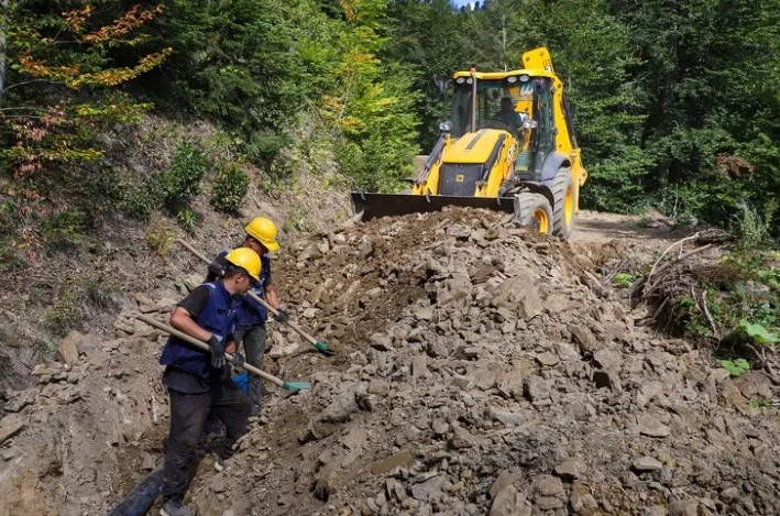 SASKİ, Geyve’de 3 yeni içme suyu kaynağına ulaştı