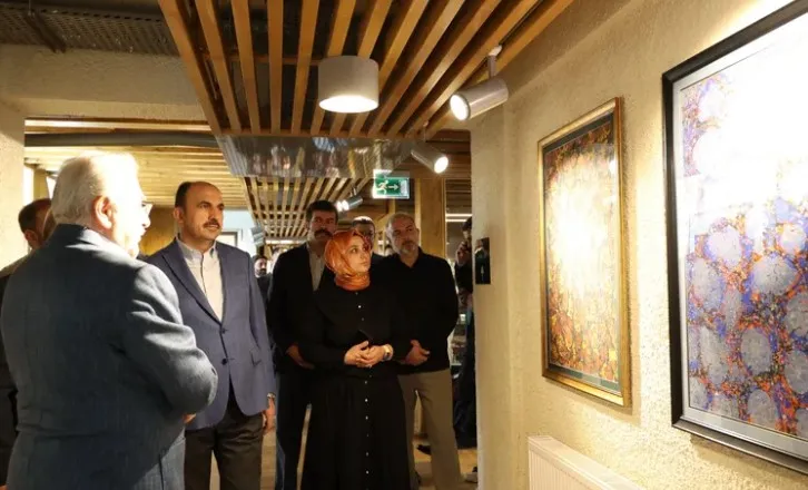Başkan Altay, Meydan Evleri’ndeki Sanat Sergilerini Ziyaret Etti