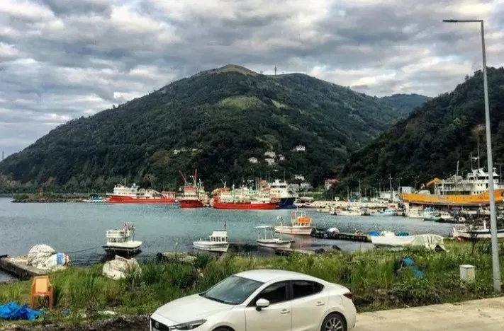 Trabzon Yoroz Limanı’nda Balıkçıların Şüpheli Cisim İhbarı: Güvenlik Ekipleri Harekete Geçti