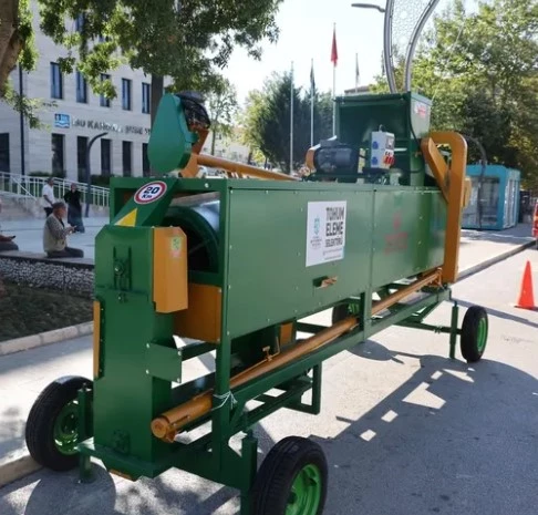 Kocaeli, Kandıralı Çiftçilere Yardım Eli Uzattı