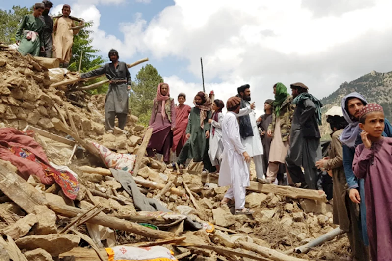 Trump yönetimi Afganistan depremzedelerine yardımı reddediyor