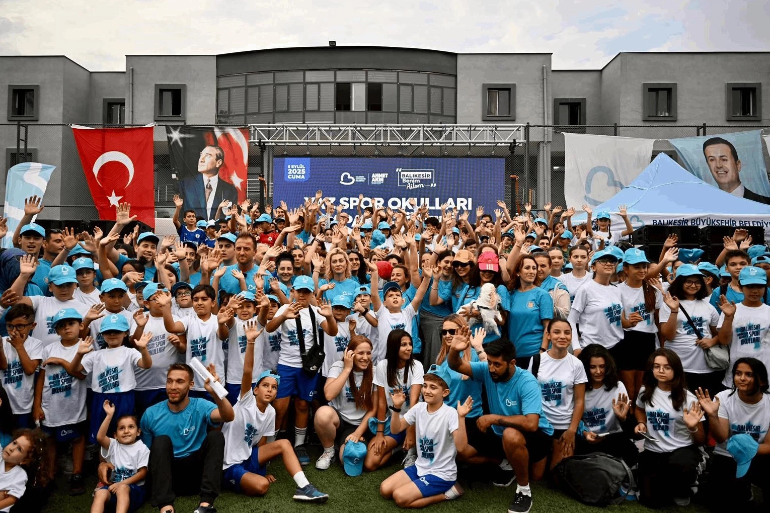 Belediyeden öğrencilere spor desteği