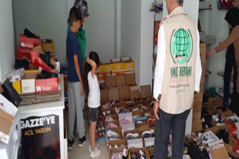Umut Kervanı’ndan yetim ve muhtaç ailelere ayakkabı desteği