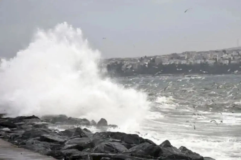 Tekirdağ Saray ve Kırklareli Vize’de iki günlük denize giriş yasağı