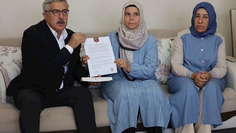 AK Parti Genel Başkan Yardımcısı Yayman, Hatay’da şehit ailesini ziyaret etti