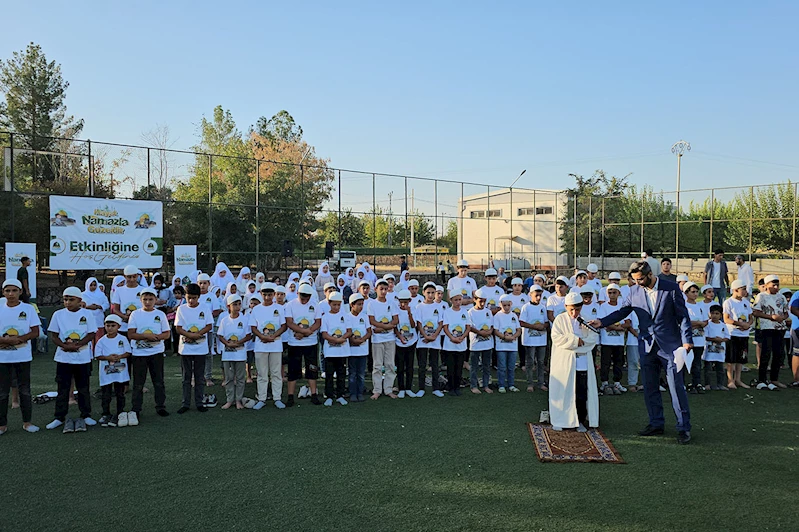 Çocukların namaz etkinliği büyük ilgi gördü