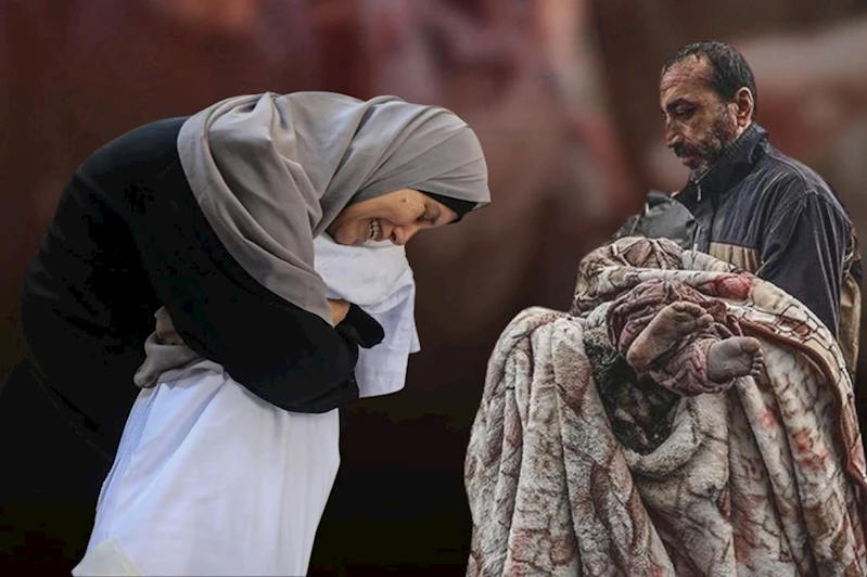 Gazzeliler siyonist rejimin topluca yok etme saldırılarına 703 gündür direniyor