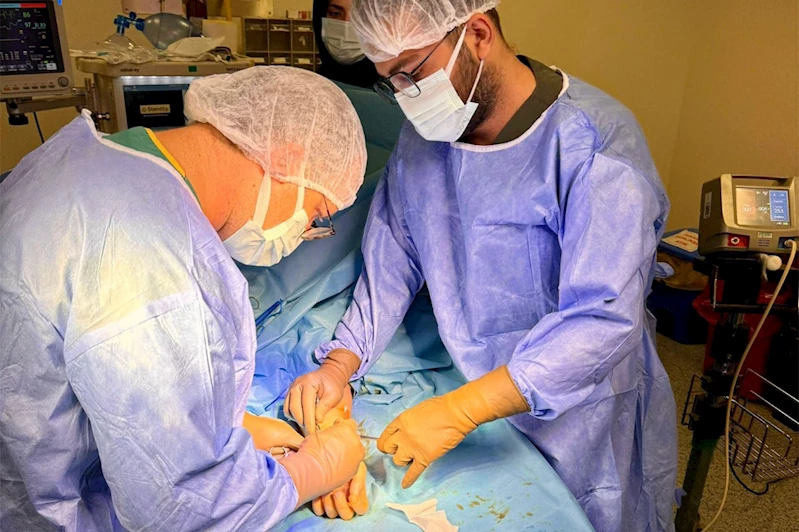 Hilvan Devlet Hastanesi’nde ilk ortopedi ameliyatı başarıyla yapıldı