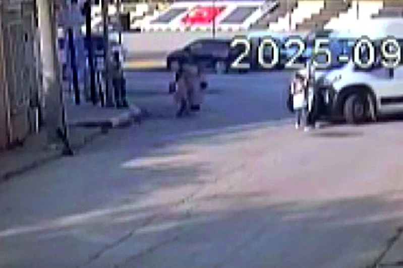 Tekirdağ’da anne ve oğlu servis aracının altında kaldı